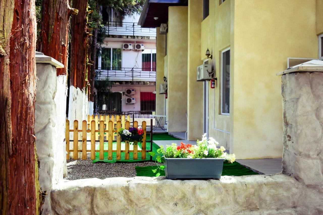 Cottages Babila يوريكي المظهر الخارجي الصورة